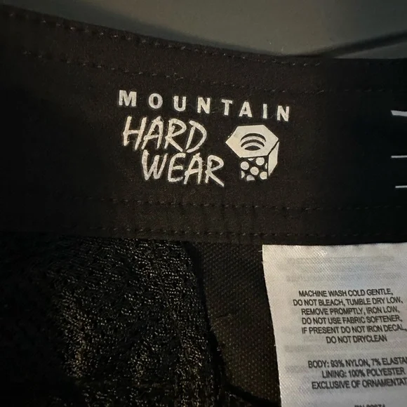 Mountain Hardware Women’s Black Nylon Hiking Shorts Size 8 - Picture 4 of 8